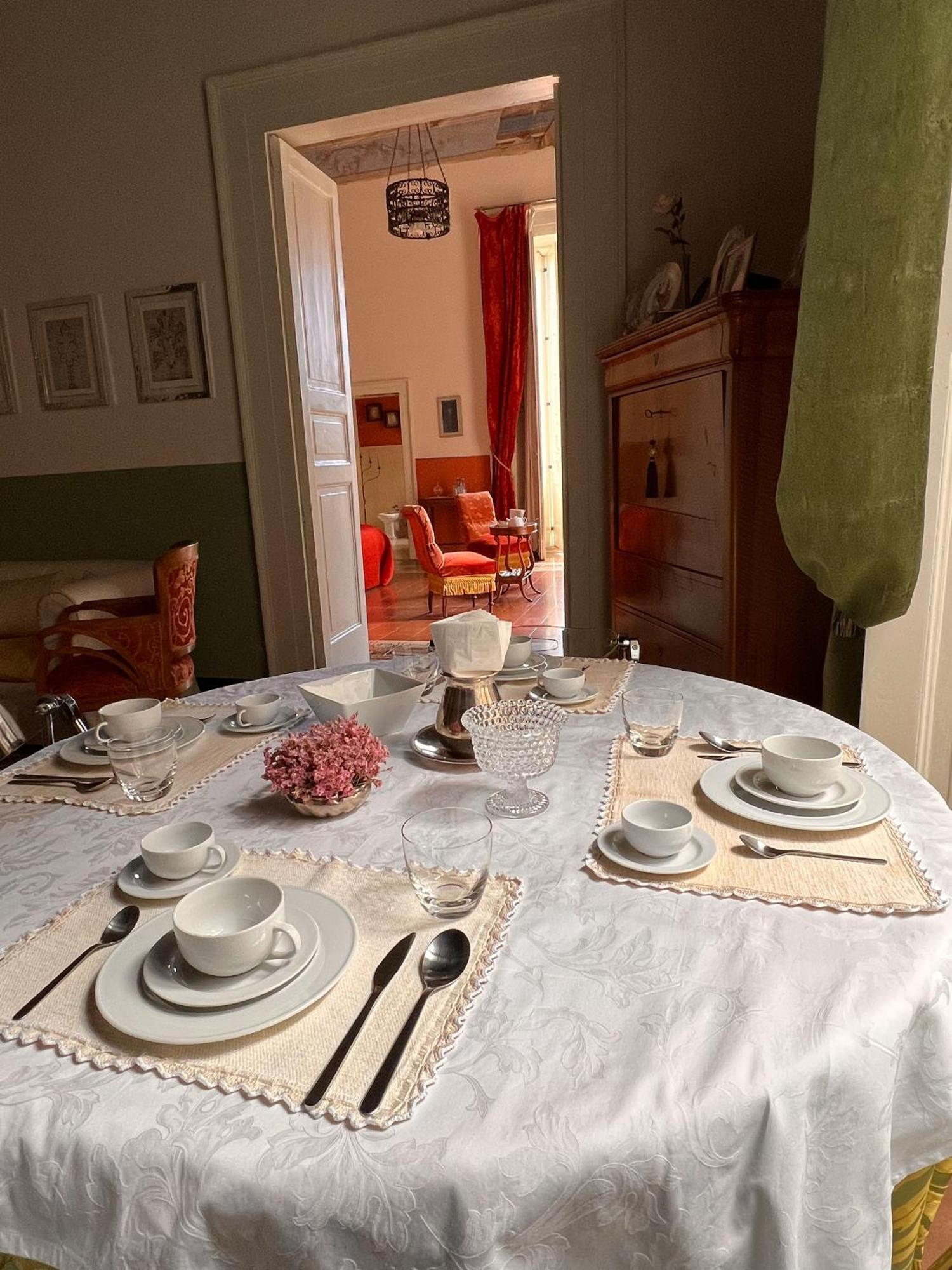 Dimora Storica Giostra Vecchia - Palazzo Grisolia 1809 コゼンツァ エクステリア 写真
