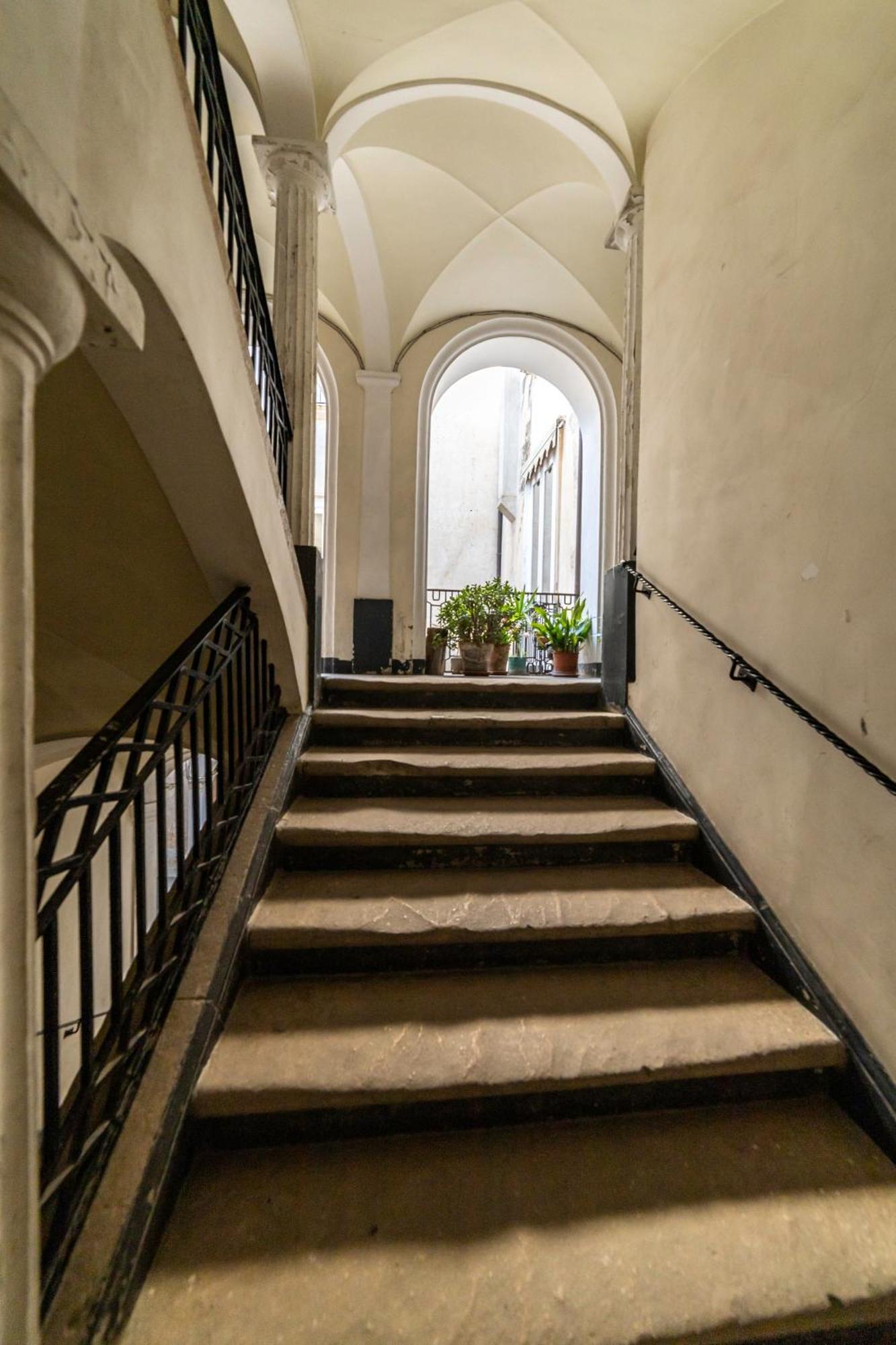 Dimora Storica Giostra Vecchia - Palazzo Grisolia 1809 コゼンツァ エクステリア 写真