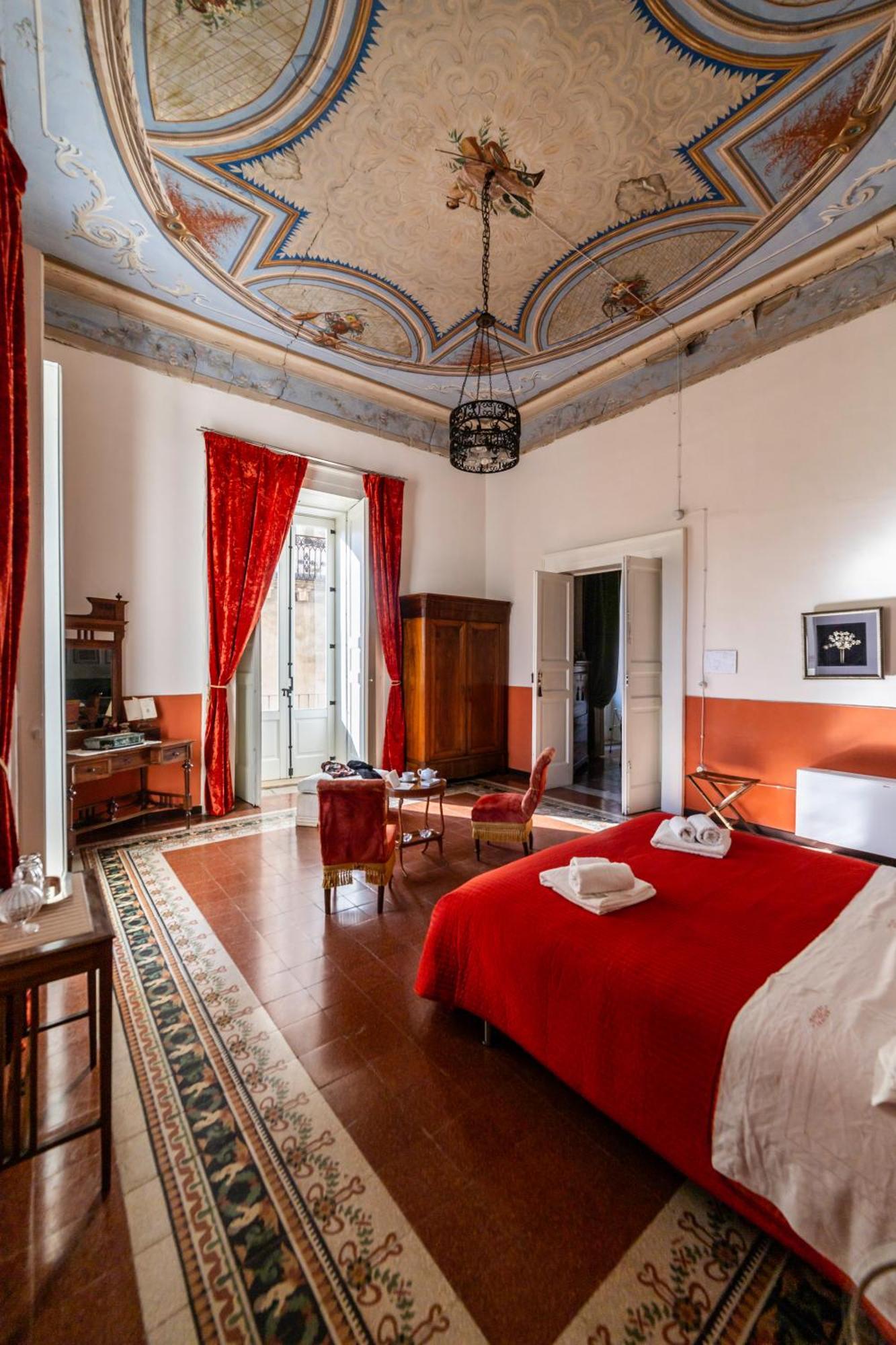 Dimora Storica Giostra Vecchia - Palazzo Grisolia 1809 コゼンツァ エクステリア 写真
