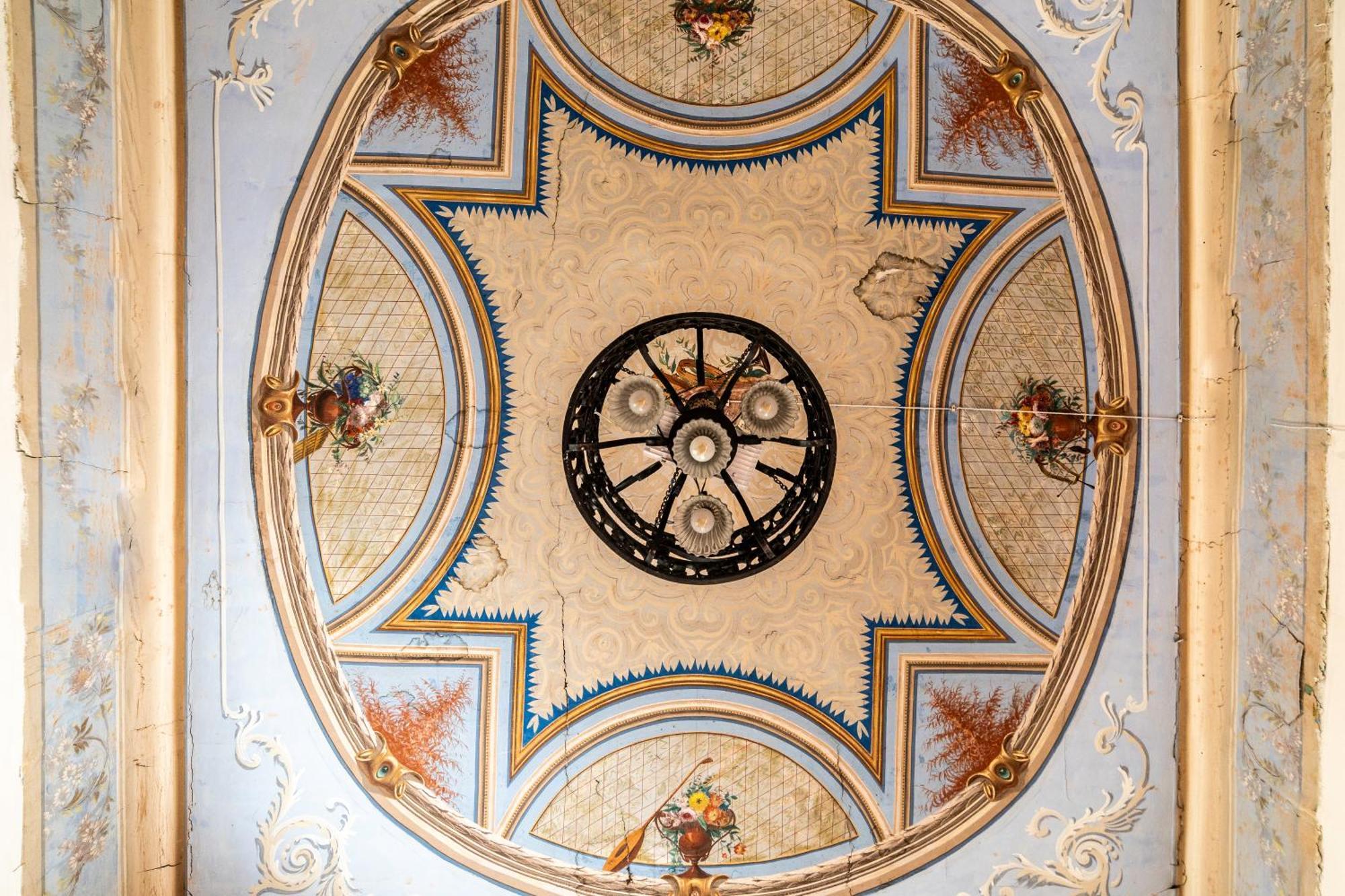 Dimora Storica Giostra Vecchia - Palazzo Grisolia 1809 コゼンツァ エクステリア 写真